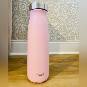SWELL 40oz insulated water bottle -almost brand new!